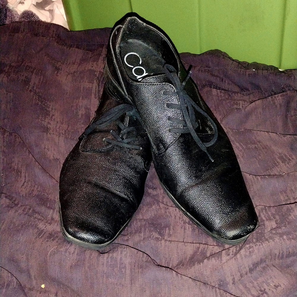 Men's Calvin Klein dress shoes